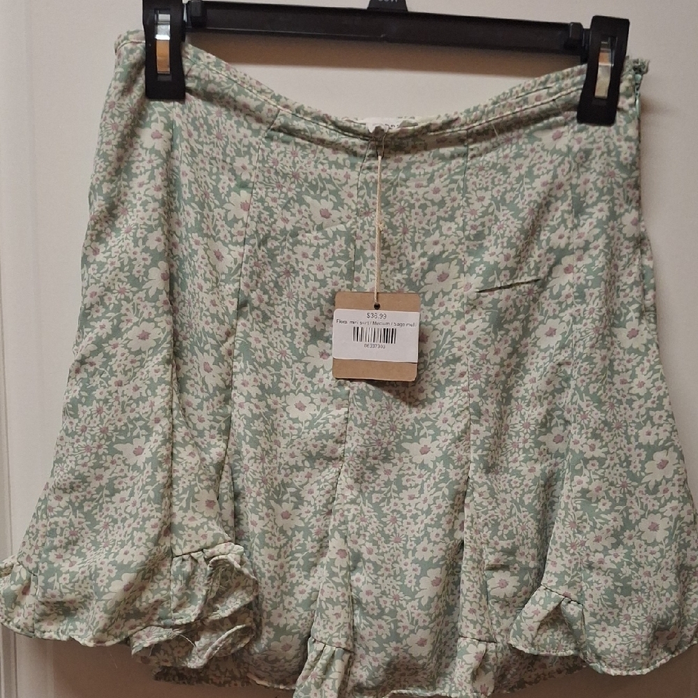 Floral Green Women's Shorts